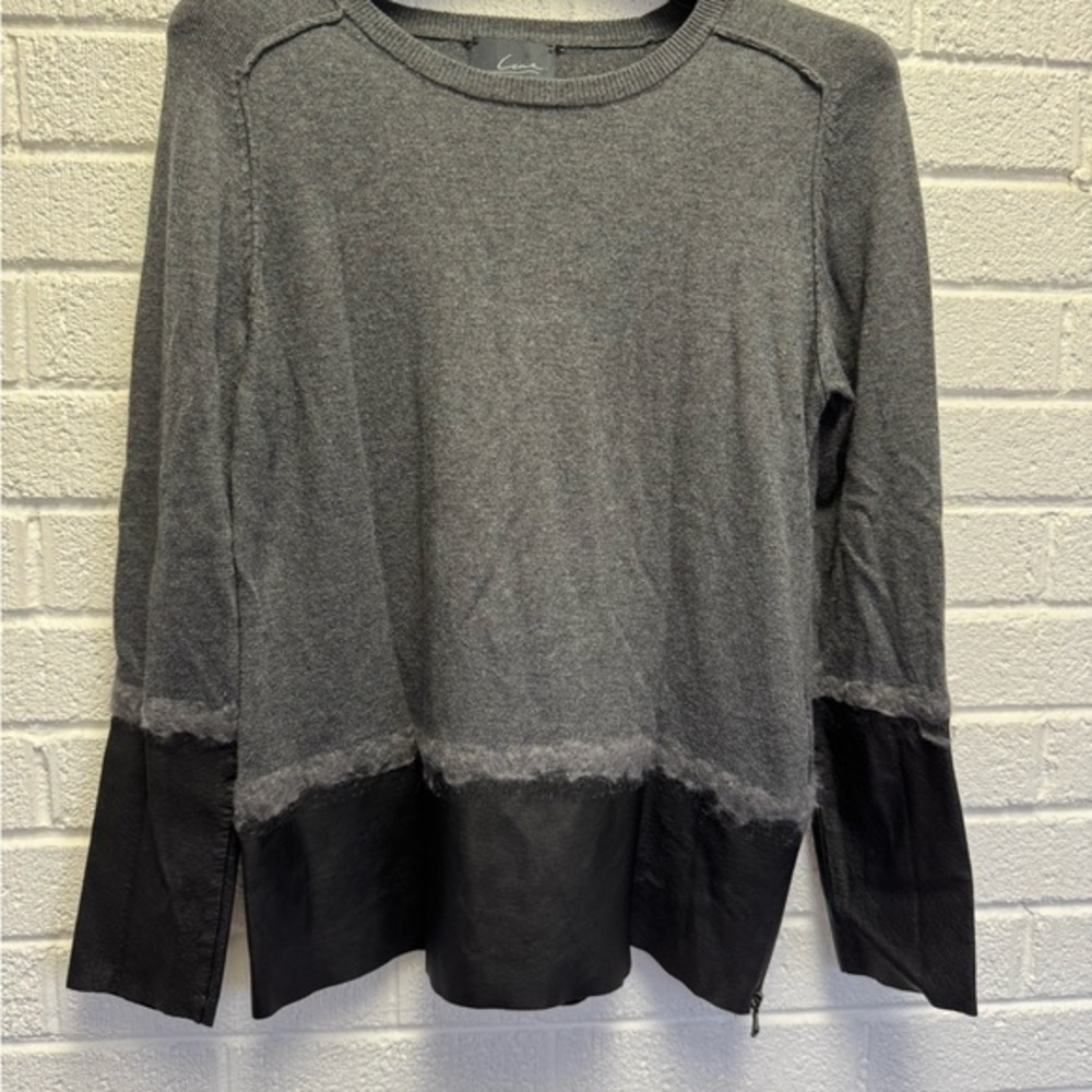 LINE Knitwear Gray and Black Boxy Long Sleeve Sweatshirt